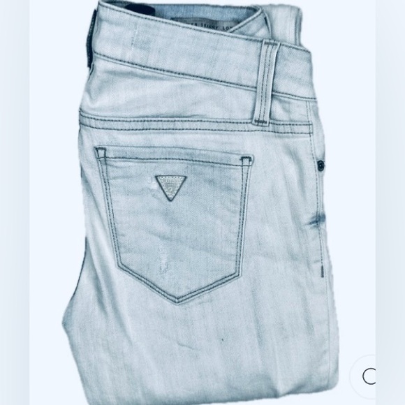 White washed distressed mid crop guess jeans - Picture 4 of 7